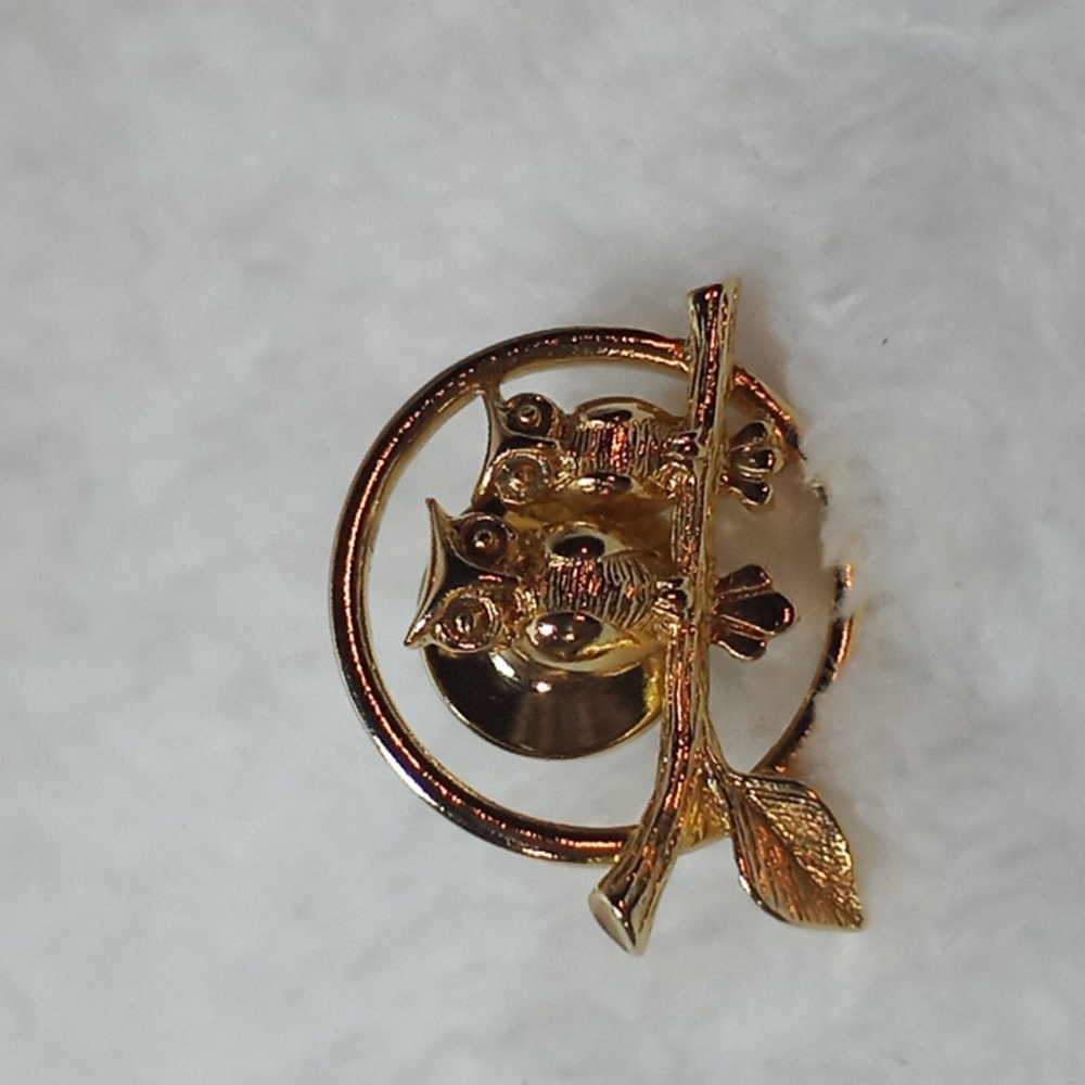 Tie tack, pin, avon owl
